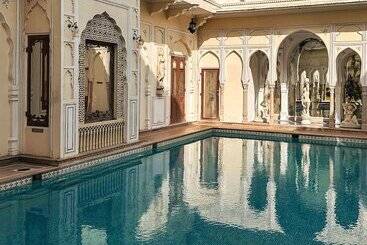هتل The Raj Palace
