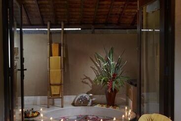 هتل The Sungu Resort & Spa