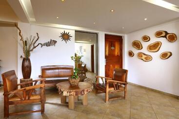 هتل Villa Taina