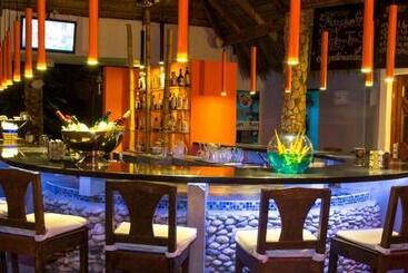 هتل Villa Taina