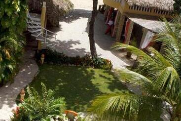هتل Villa Taina