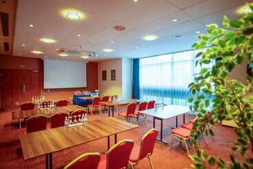 Vilnius Park Plaza Hotel, Restaurant & Terrace, Panorama Bar, Conference & Banquet Center