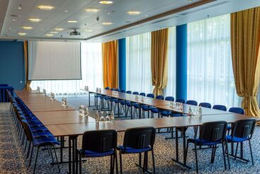Vilnius Park Plaza Hotel, Restaurant & Terrace, Panorama Bar, Conference & Banquet Center