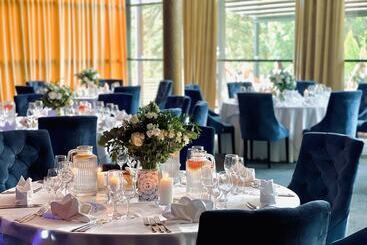Vilnius Park Plaza Hotel, Restaurant & Terrace, Panorama Bar, Conference & Banquet Center
