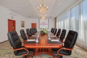Vilnius Park Plaza Hotel, Restaurant & Terrace, Panorama Bar, Conference & Banquet Center