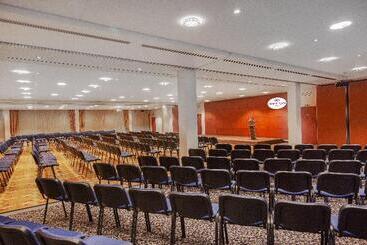 Vilnius Park Plaza Hotel, Restaurant & Terrace, Panorama Bar, Conference & Banquet Center