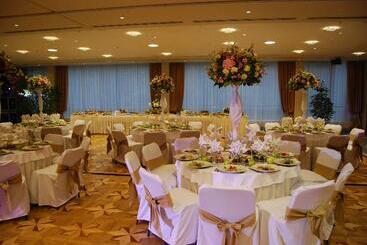 Vilnius Park Plaza Hotel, Restaurant & Terrace, Panorama Bar, Conference & Banquet Center