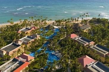 Wyndham Alltra Punta Cana All Inclusive Resort