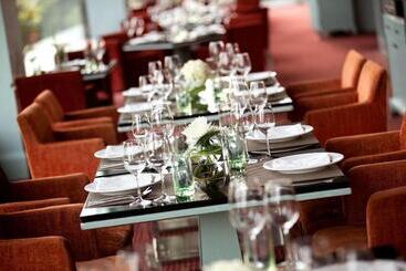 Marriott Executive Apartment   Lakeside Chalet, Mumbai