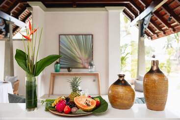 Maradiva Villas Resort And Spa