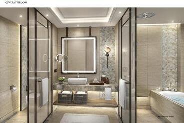 Maradiva Villas Resort And Spa