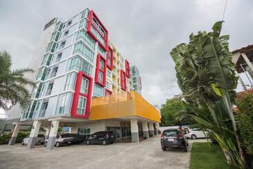 هاستل Backpacker Street Airport Place