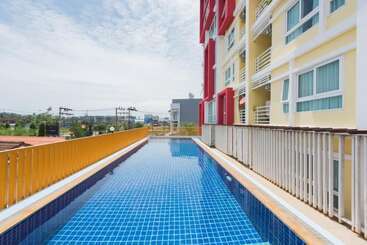 هاستل Backpacker Street Airport Place