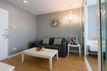 هاستل Backpacker Street Airport Place