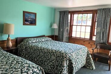 Bass River Motel