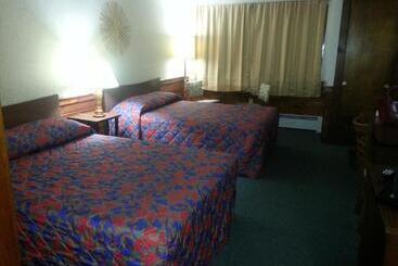 Bass River Motel