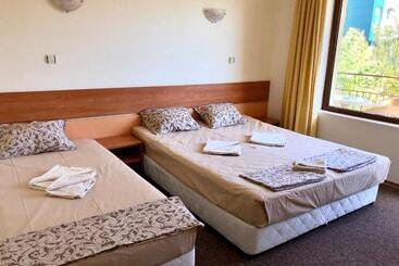 膳宿费 Guest House Radiana