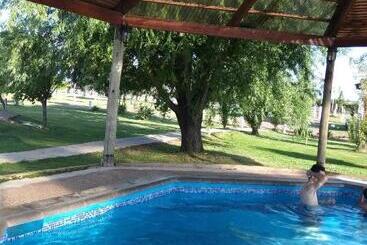 استراحتگاه Termas Sol Y Luna