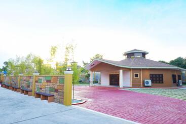 Kabaleyan Cove Resort Powered By Cocotel