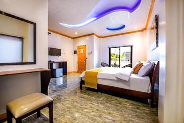Kabaleyan Cove Resort Powered By Cocotel