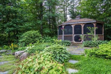 Cottage In The Woods