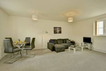 هتل Karah Suites   Teeswater