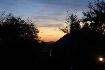 Inviting 2 Bed Cottage In Newcastle Emlyn