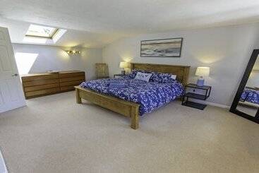 Ladywell Croyde 6 Bedrooms, Sleeps 12, Hot Tub