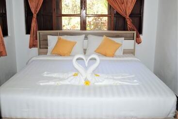 پانسیون Swiss Sawasdee Koh Mak