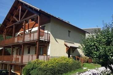 اقامتگاه Chalet Clos Gauthier