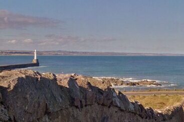 Aberdeen Lighthouse Cottages