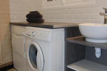 تختخواب و صبحانه Les Chambres Du Mail