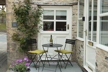 Bramwood Cottages