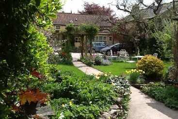 Bramwood Cottages