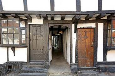 Henry Viii Cottage