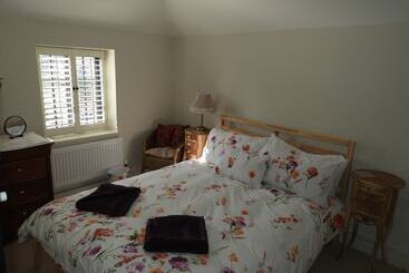 Henry Viii Cottage