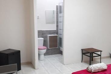 Hostal Marqués Del Campo   Hostel