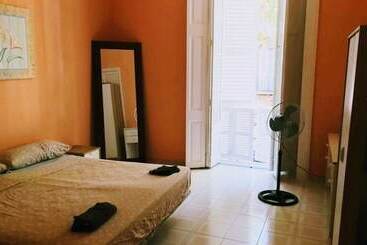 Hostal Marqués Del Campo Hostel