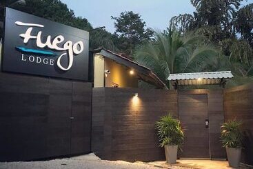 酒店 Fuego Lodge