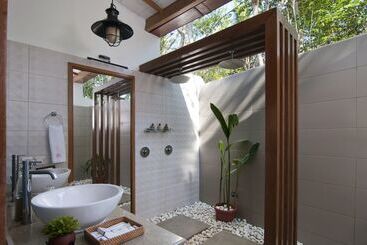 هتل Kerensia Private Pool Villas