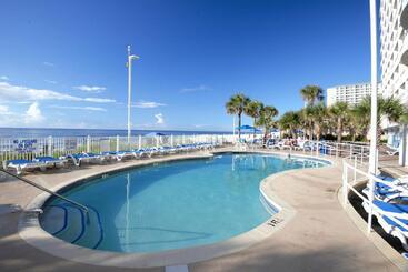 هتل Sandy Beach Resort