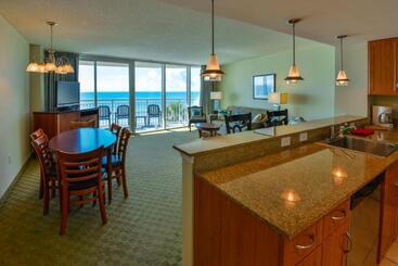 هتل Sandy Beach Resort