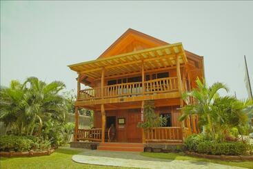 هتل Stargate Dream Vacation Resort