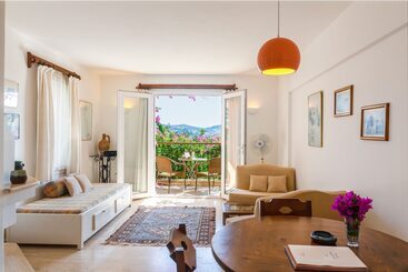 Korsan Apartments