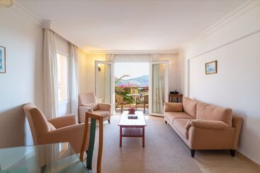 Korsan Apartments