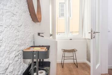 پانسیون Bairro House Lisbon Charming Suites
