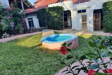 پانسیون Baridi Villa