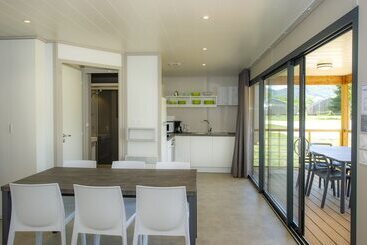 استراحتگاه Village Vacances Les Lambrilles Chalets