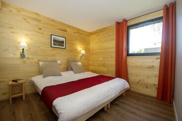 استراحتگاه Village Vacances Les Lambrilles