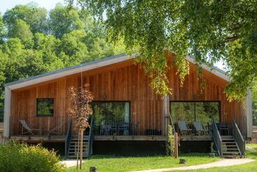 استراحتگاه Village Vacances Les Lambrilles
